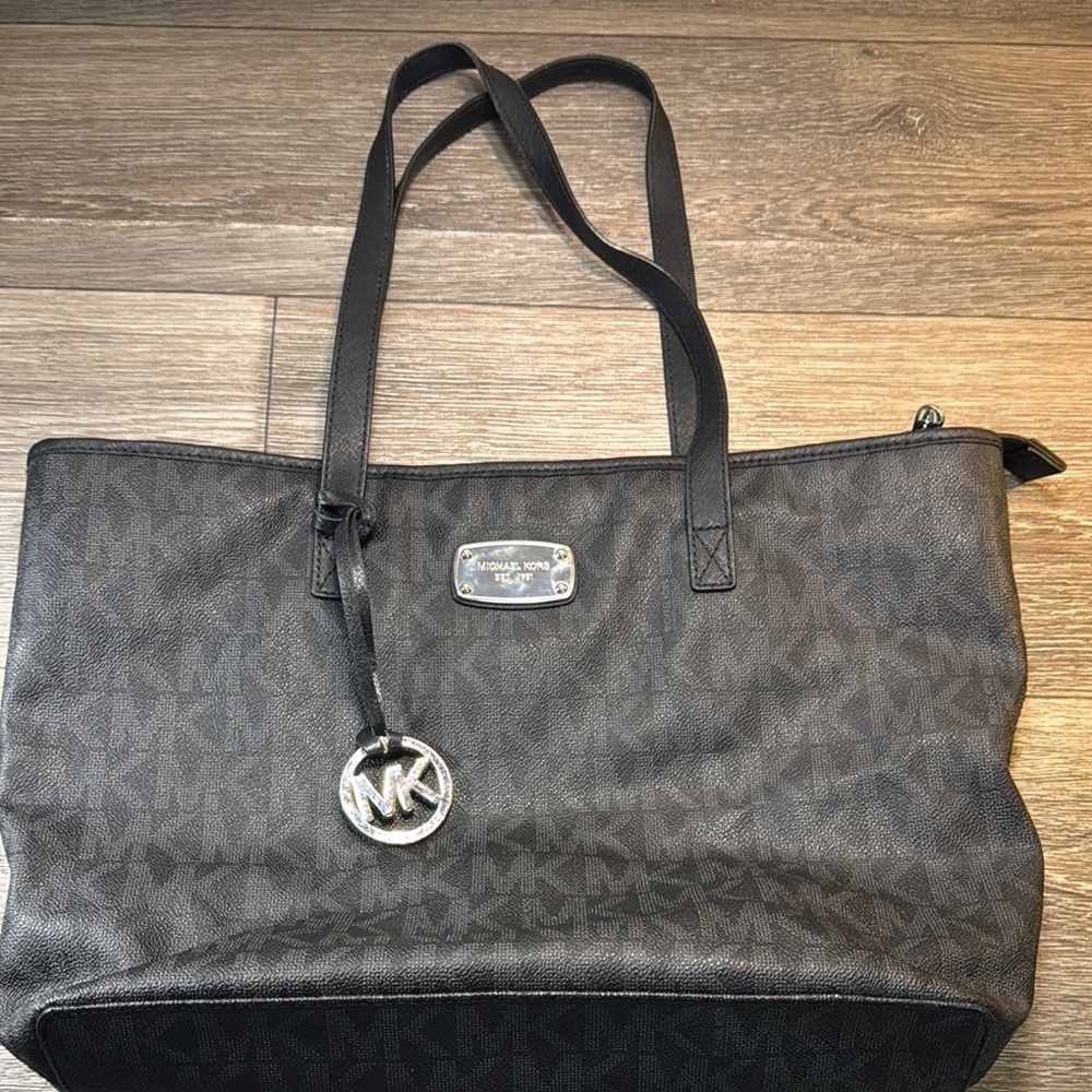 Michael Kors Charcoal Signature Tote - Picture 12 of 12